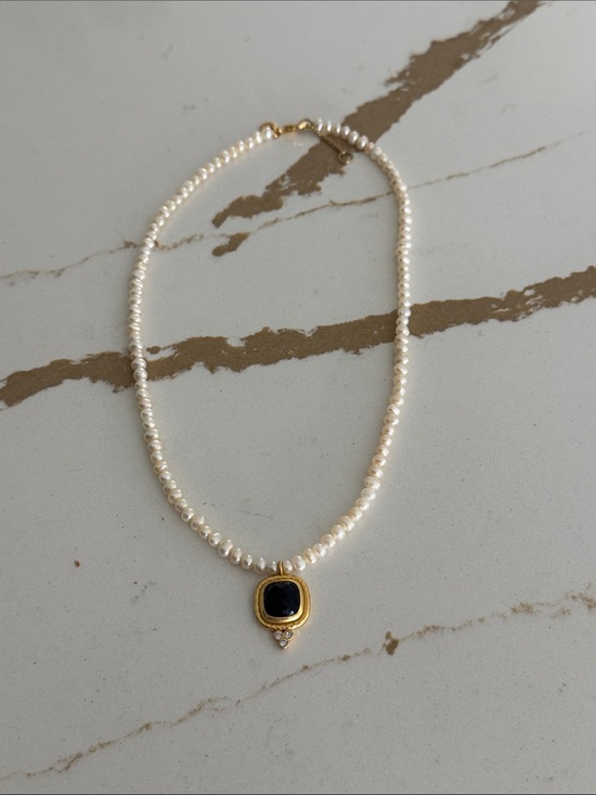 Julie Vos Jewelry - Julie Vos Delicate Pearl Tudor Necklace Onyx